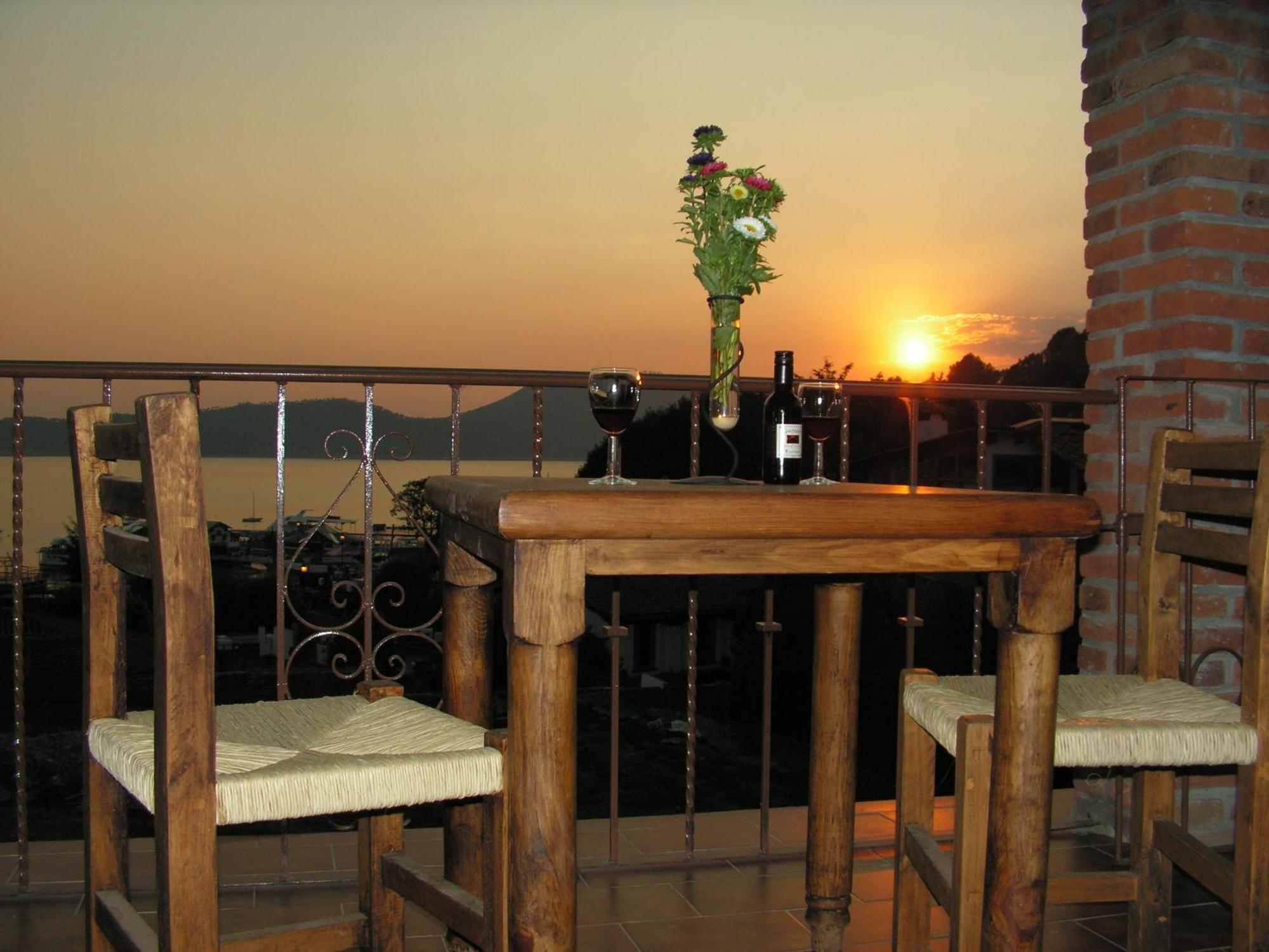 Hotel Puesta Del Sol Valle de Bravo Room photo