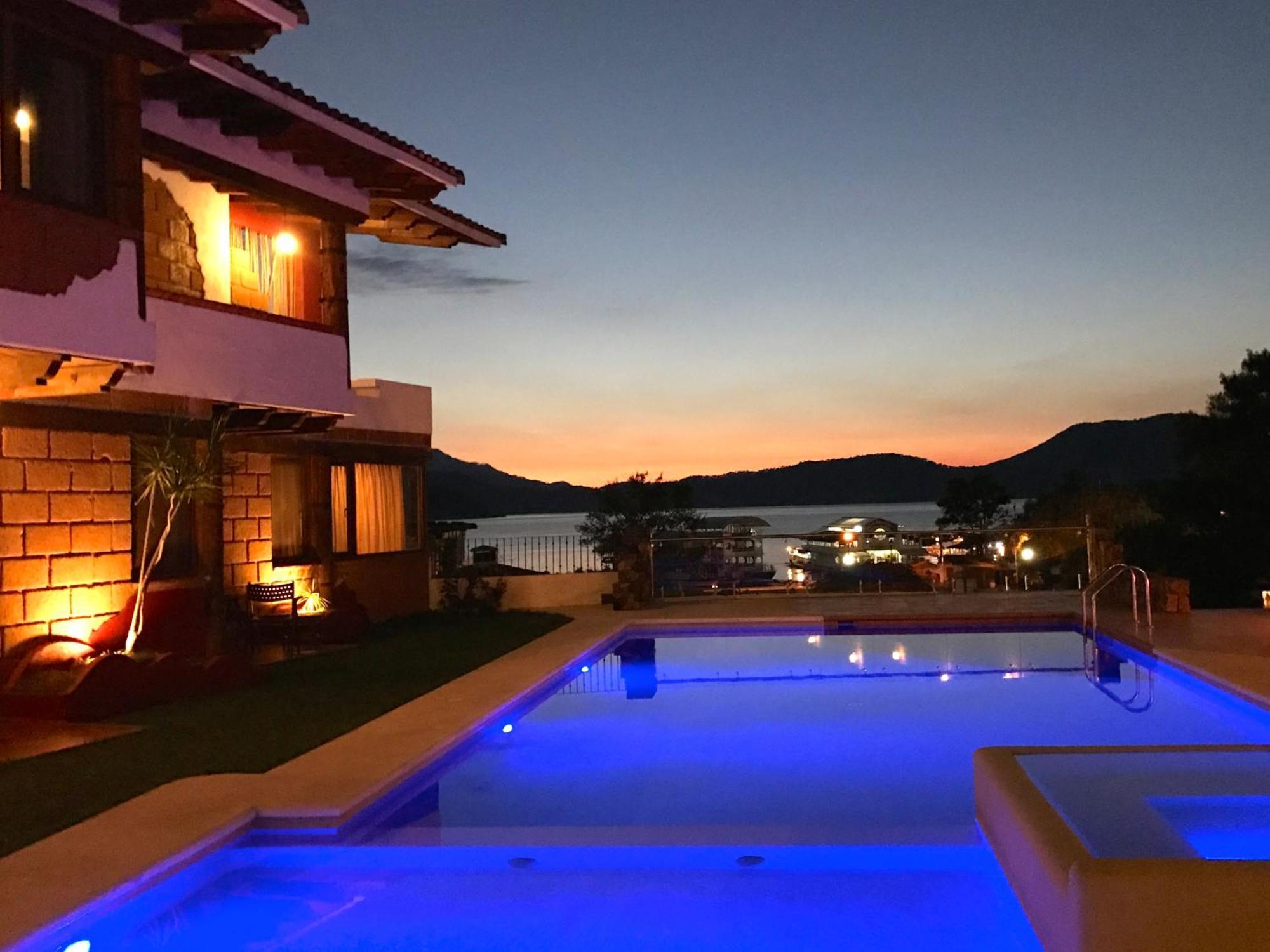 Hotel Puesta Del Sol Valle de Bravo Exterior photo