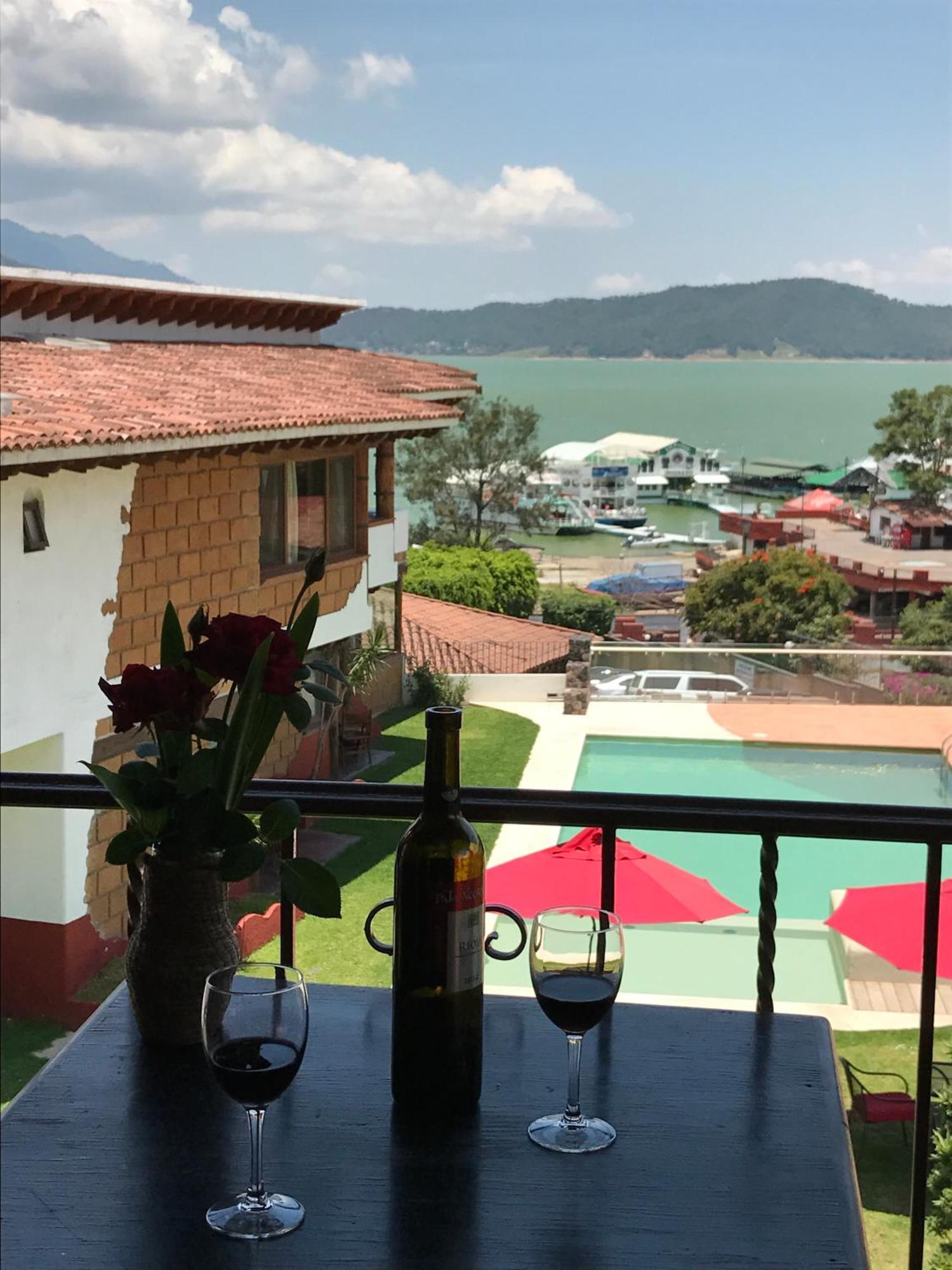 Hotel Puesta Del Sol Valle de Bravo Exterior photo